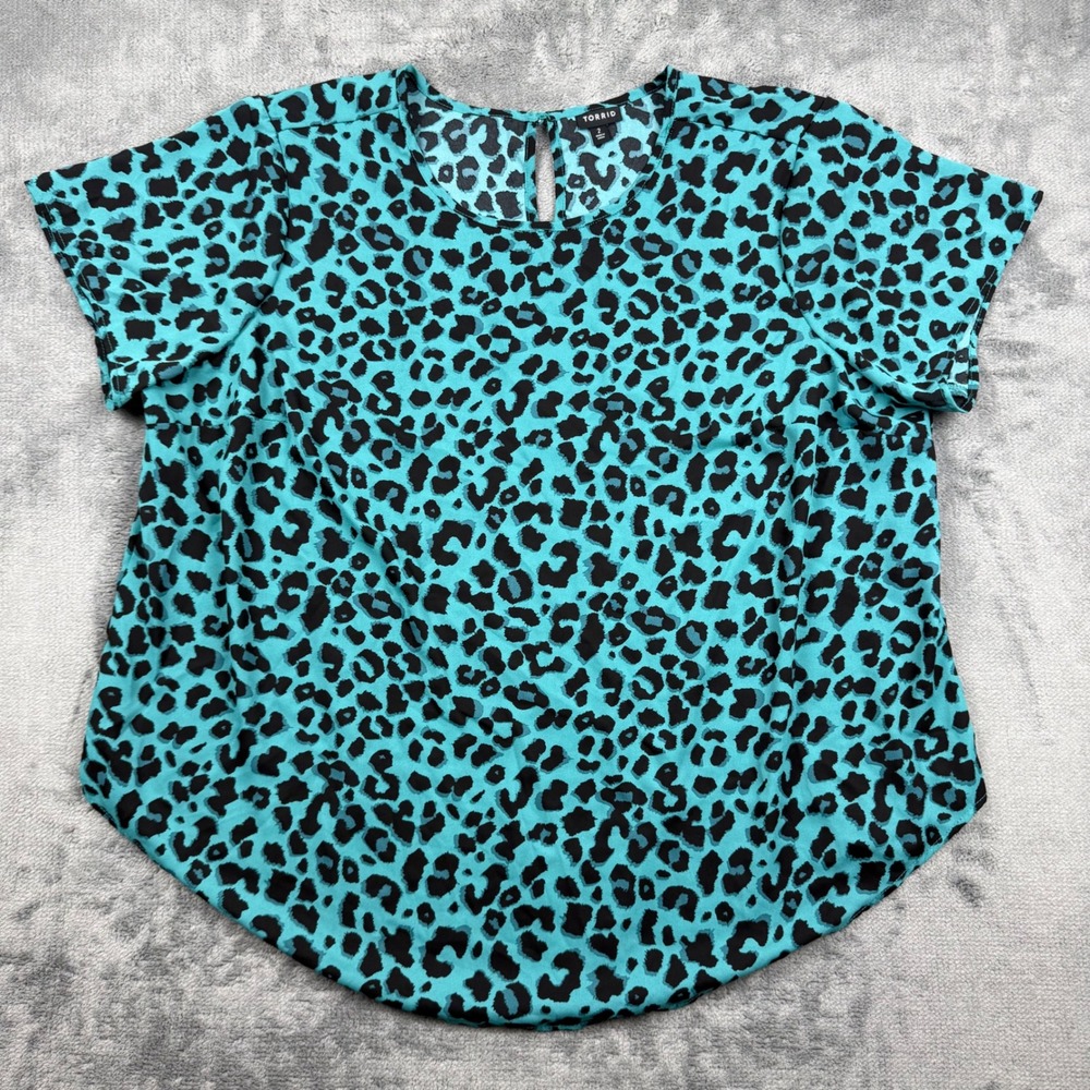 Torrid Teal Black Leopard Animal Print Short Sleeve Keyhole Blouse Plus Size 2